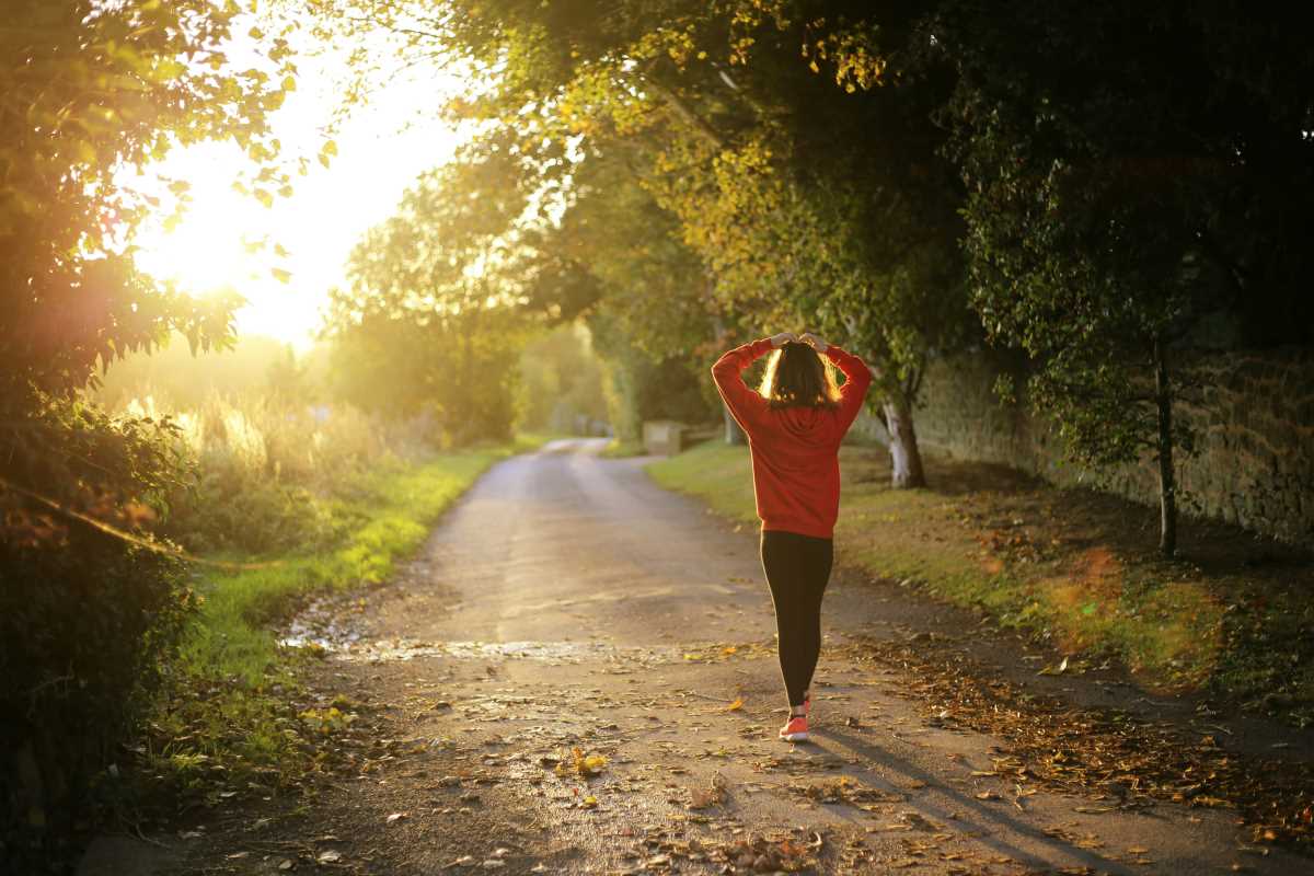 Evening Fitness Routines That Help Parents Relax and Recharge