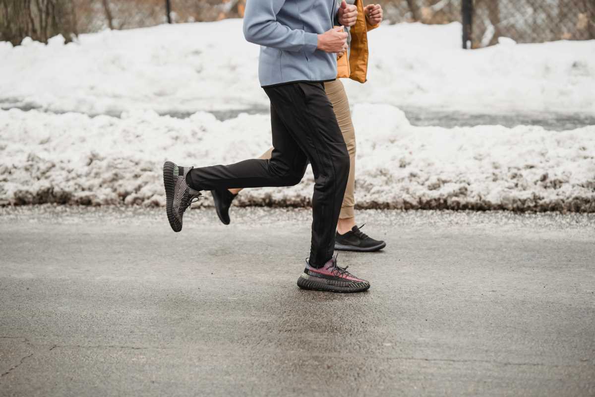 Tips for Building Endurance in Cold Weather Running Conditions